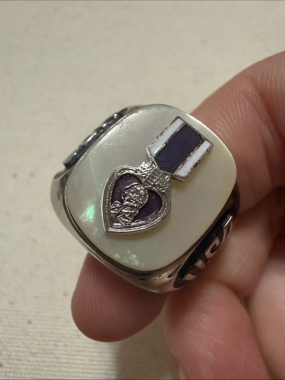 Purple Heart Medal Ring on Mother-of-Pearl 18k gold plate Electroplated Ring